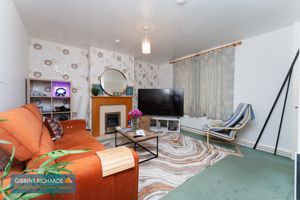 Sitting Room- click for photo gallery